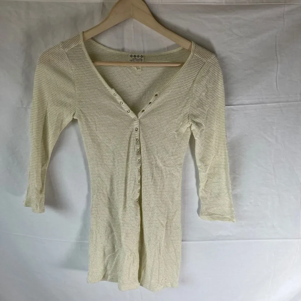 Intimately Free People Ivory Lurex Henley Top Sz S‎